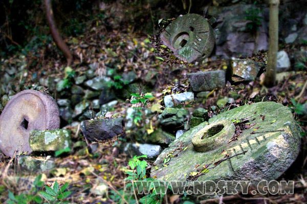 磻溪镇车岭村 石磨